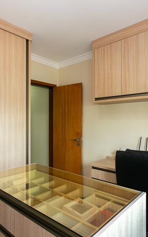 Casa à venda com 200m², 3 quartos e 4 vagas Casa à venda com 200m², 3 quartos e 4 vagasQuarto 2