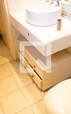 Apartamento para alugar com 260m², 3 quartos e 4 vagas