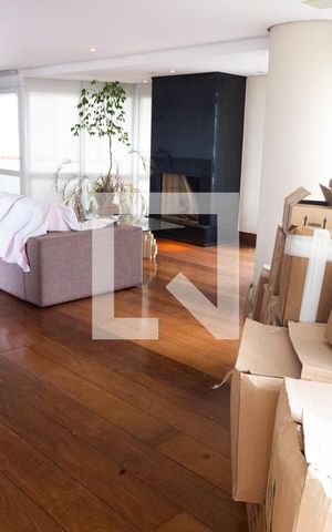 Apartamento para alugar com 260m², 3 quartos e 4 vagas