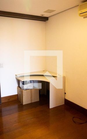 Apartamento para alugar com 260m², 3 quartos e 4 vagas