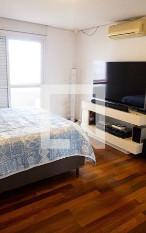 Apartamento para alugar com 260m², 3 quartos e 4 vagas