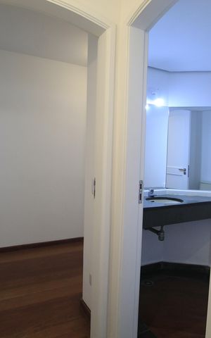 Apartamento para alugar com 190m², 3 quartos e 3 vagasCorredor