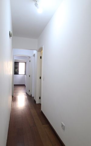 Apartamento para alugar com 190m², 3 quartos e 3 vagasCorredor