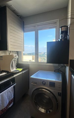 Apartamento à venda com 78m², 1 quarto e 2 vagas Apartamento à venda com 78m², 1 quarto e 2 vagasÁrea de Serviço