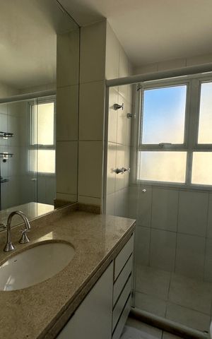 Apartamento à venda com 78m², 1 quarto e 2 vagas Apartamento à venda com 78m², 1 quarto e 2 vagasBanheiro da Suíte