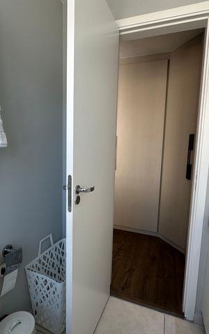 Apartamento à venda com 78m², 1 quarto e 2 vagas Apartamento à venda com 78m², 1 quarto e 2 vagasBanheiro da Suíte