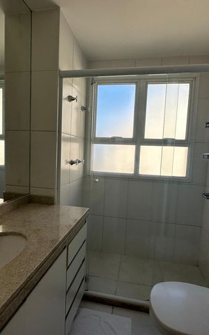 Apartamento à venda com 78m², 1 quarto e 2 vagas Apartamento à venda com 78m², 1 quarto e 2 vagasBanheiro da Suíte