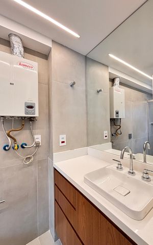 Apartamento à venda com 51m², 1 quarto e 1 vaga Apartamento à venda com 51m², 1 quarto e 1 vagaBanheiro da Suíte