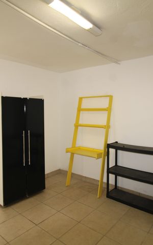 Casa à venda com 100m², 2 quartos e 1 vagaQuarto de Serviço