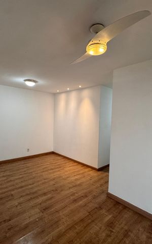 Apartamento à venda com 87m², 2 quartos e 1 vaga Apartamento à venda com 87m², 2 quartos e 1 vagaSala
