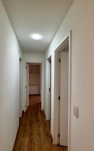 Apartamento à venda com 87m², 2 quartos e 1 vaga Apartamento à venda com 87m², 2 quartos e 1 vagaCorredor