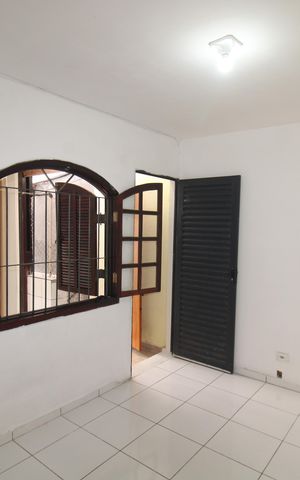 Casa para alugar com 55m², 1 quarto e sem vagaSala