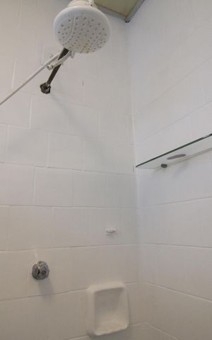 Casa para alugar com 200m², 3 quartos e 3 vagasBanheiro