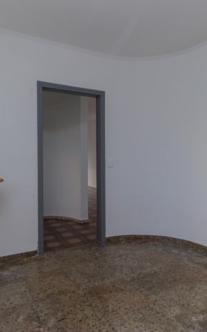Casa à venda com 477m², 4 quartos e 4 vagas Casa à venda com 477m², 4 quartos e 4 vagasCozinha