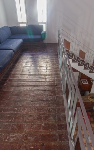 Casa à venda com 477m², 4 quartos e 4 vagas Casa à venda com 477m², 4 quartos e 4 vagasHall
