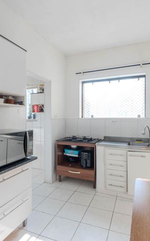 Apartamento à venda com 121m², 3 quartos e sem vaga Apartamento à venda com 121m², 3 quartos e sem vagaCozinha