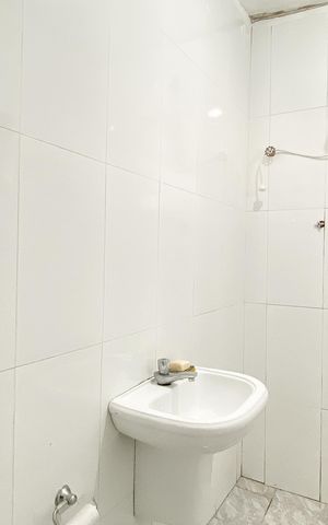 Casa para alugar com 50m², 1 quarto e sem vaga Casa para alugar com 50m², 1 quarto e sem vagaBanheiro