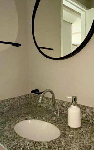 Apartamento para alugar com 56m², 2 quartos e 1 vaga Apartamento para alugar com 56m², 2 quartos e 1 vagaBanheiro