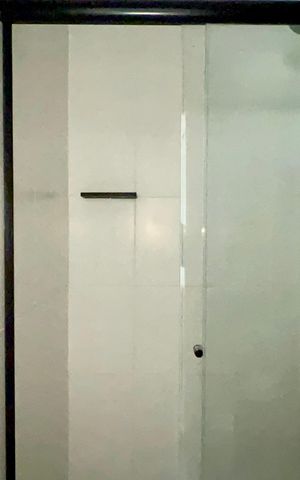 Apartamento para alugar com 56m², 2 quartos e 1 vaga Apartamento para alugar com 56m², 2 quartos e 1 vagaBanheiro da Suíte