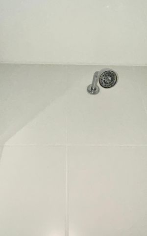 Apartamento para alugar com 56m², 2 quartos e 1 vaga Apartamento para alugar com 56m², 2 quartos e 1 vagaBanheiro