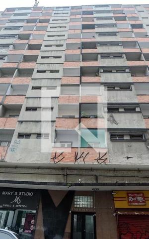 Studio à venda com 33m², 1 quarto e sem vaga Studio à venda com 33m², 1 quarto e sem vagaFachada