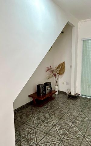Casa para alugar com 146m², 2 quartos e sem vaga Casa para alugar com 146m², 2 quartos e sem vagaSala