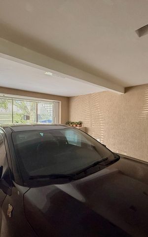 Casa à venda com 174m², 3 quartos e 2 vagas Casa à venda com 174m², 3 quartos e 2 vagasGaragem