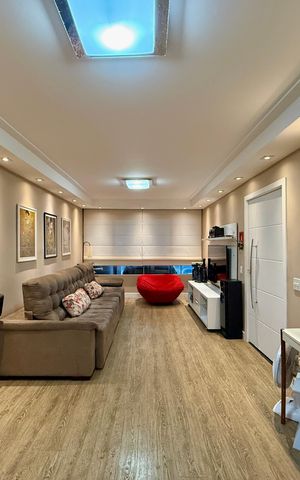 Casa à venda com 174m², 3 quartos e 2 vagas Casa à venda com 174m², 3 quartos e 2 vagasSala