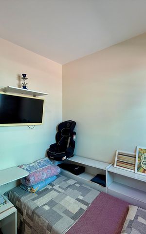 Casa à venda com 174m², 3 quartos e 2 vagas Casa à venda com 174m², 3 quartos e 2 vagasQuarto