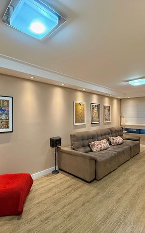 Casa à venda com 174m², 3 quartos e 2 vagas Casa à venda com 174m², 3 quartos e 2 vagasSala