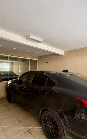 Casa à venda com 174m², 3 quartos e 2 vagas Casa à venda com 174m², 3 quartos e 2 vagasGaragem