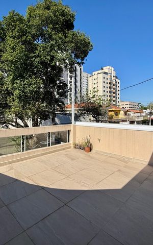 Casa à venda com 174m², 3 quartos e 2 vagas Casa à venda com 174m², 3 quartos e 2 vagasVaranda Quarto 2