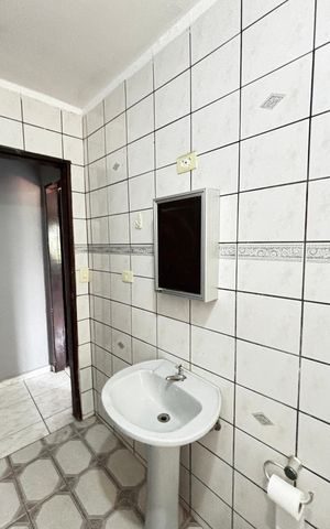 Casa para alugar com 150m², 2 quartos e 1 vaga Casa para alugar com 150m², 2 quartos e 1 vagaBanheiro