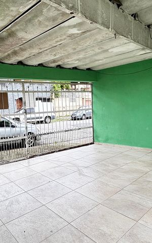 Casa para alugar com 150m², 2 quartos e 1 vaga Casa para alugar com 150m², 2 quartos e 1 vagaGaragem