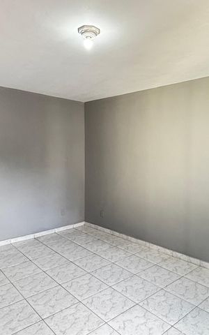 Casa para alugar com 150m², 2 quartos e 1 vaga Casa para alugar com 150m², 2 quartos e 1 vagaQuarto 1
