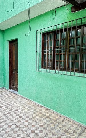 Casa para alugar com 150m², 2 quartos e 1 vaga Casa para alugar com 150m², 2 quartos e 1 vagaArea de Serviço - Quintal