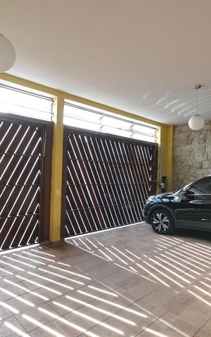 Casa à venda com 420m², 5 quartos e 4 vagasGaragem
