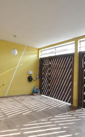 Casa à venda com 420m², 5 quartos e 4 vagasGaragem