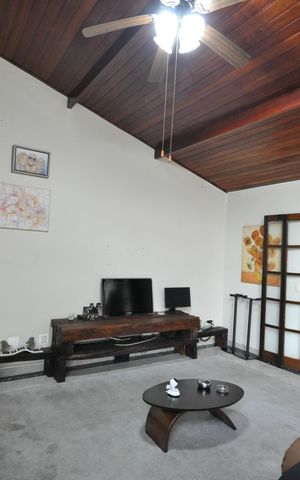 Casa à venda com 420m², 5 quartos e 4 vagasSala e TV
