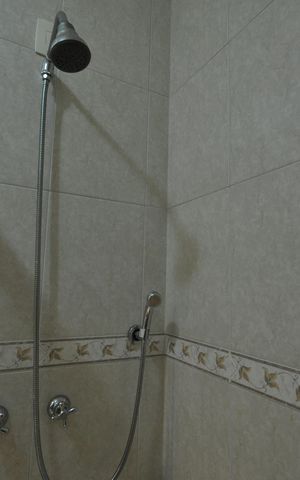 Casa à venda com 420m², 5 quartos e 4 vagasBanheiro da Suíte 2