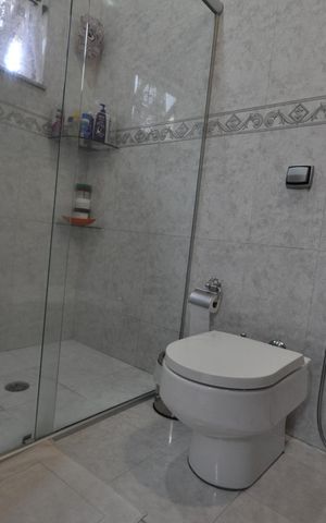 Casa à venda com 420m², 5 quartos e 4 vagasBanheiro da Suíte Master