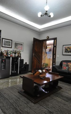 Casa à venda com 420m², 5 quartos e 4 vagasSala