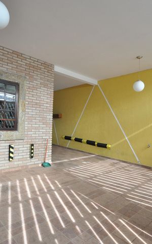 Casa à venda com 420m², 5 quartos e 4 vagasGaragem
