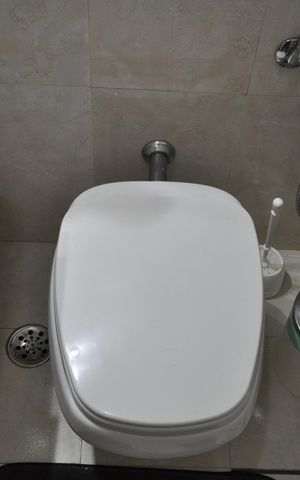 Casa à venda com 420m², 5 quartos e 4 vagasBanheiro Social