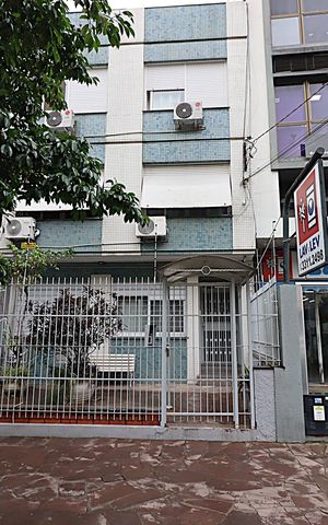 Apartamento para alugar com 84m², 2 quartos e sem vagaFachada
