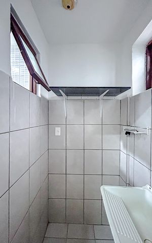 Casa para alugar com 70m², 2 quartos e 1 vagaÁrea de Serviço