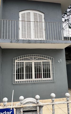 Casa para alugar com 125m², 3 quartos e 2 vagasFachada