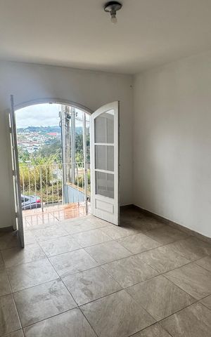 Casa para alugar com 125m², 3 quartos e 2 vagasQuarto