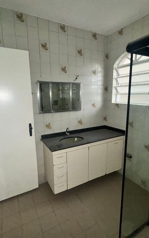 Casa para alugar com 125m², 3 quartos e 2 vagasBanheiro