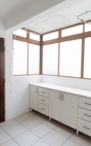 Apartamento para alugar com 104m², 3 quartos e 2 vagas Apartamento para alugar com 104m², 3 quartos e 2 vagasÁrea de Serviço